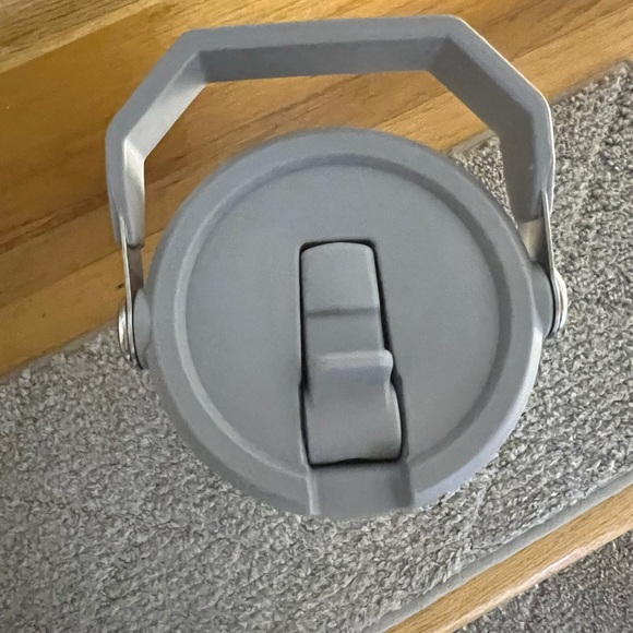 Brand new Stanley bottle - Picture 4 of 4